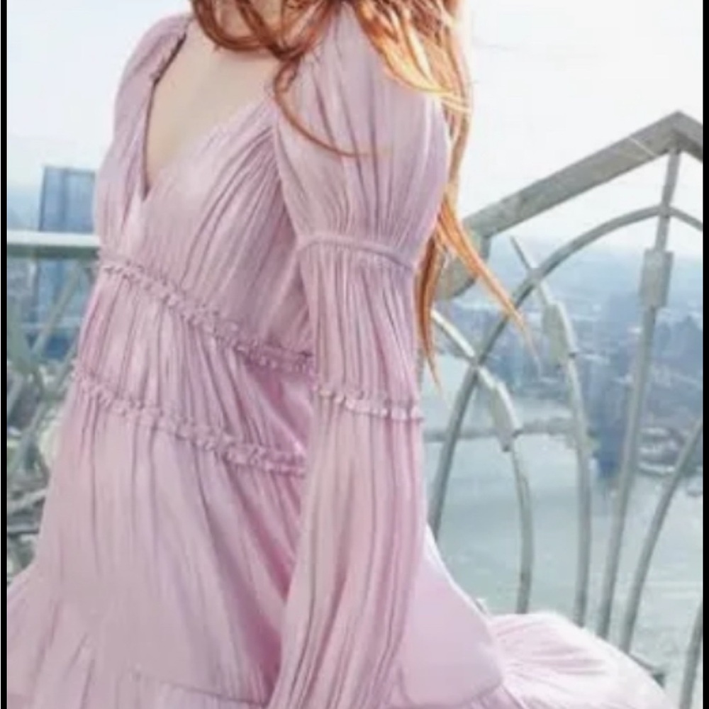 Elegant Pink Long-Sleeve Dress